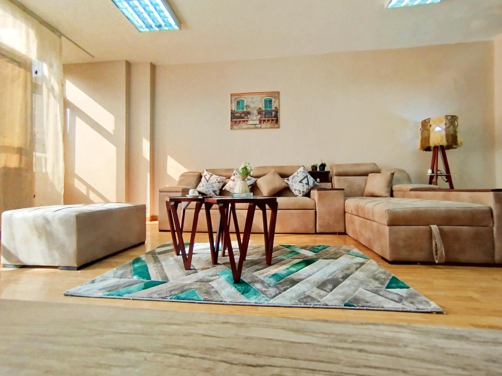 Garden City Apartment In Downtown Kairo Exteriör bild