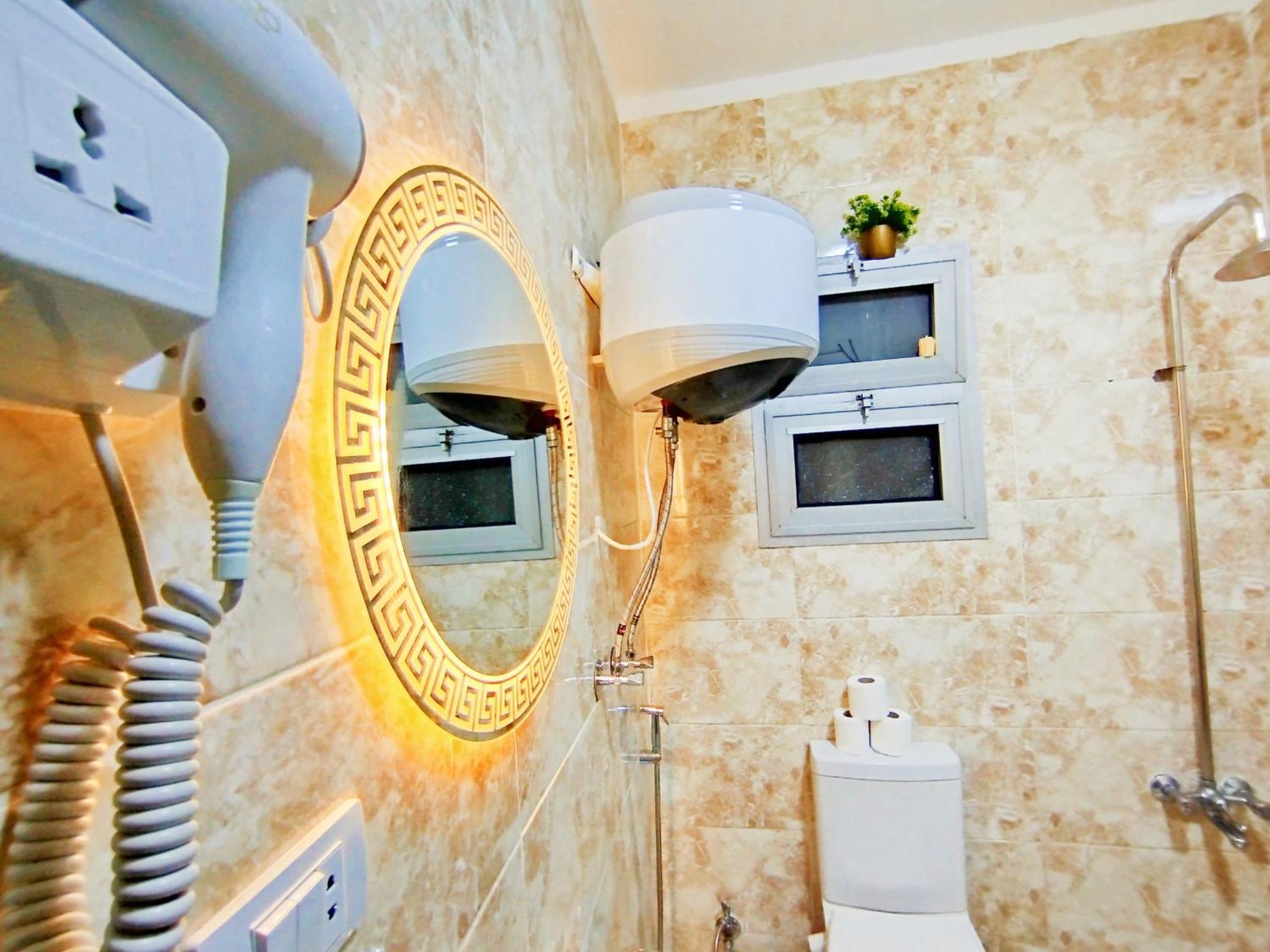 Garden City Apartment In Downtown Kairo Exteriör bild